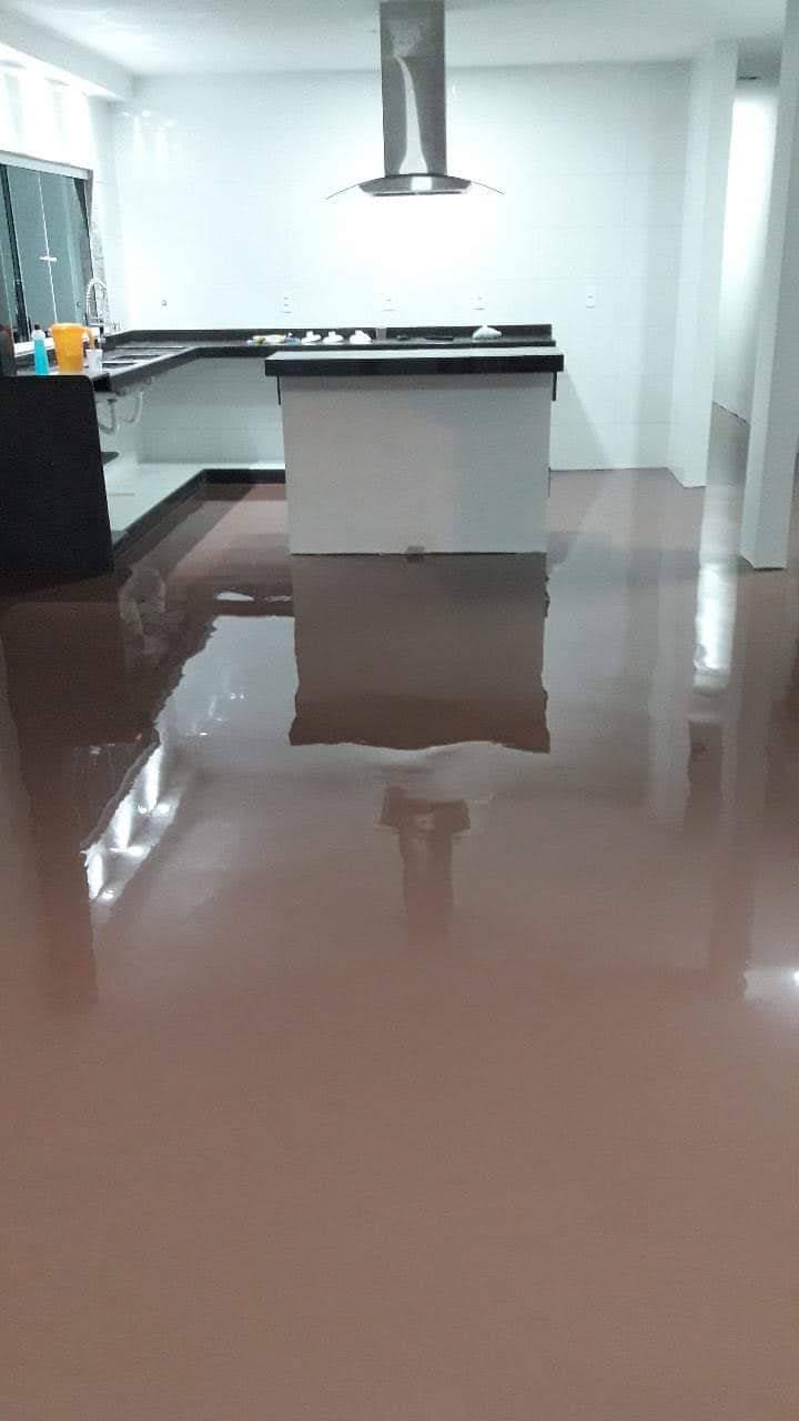 Pavimento autonivelante cinzento